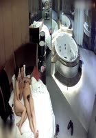 女白领和小胖哥酒店偷情