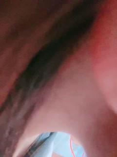 哺乳期小少妇很有气质，露脸发骚听狼友指挥，挤奶水给狼友看自己舔奶顺着嘴流好骚啊，骚穴特写道具抽插喷水第02集